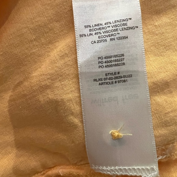 Aritzia Wilfred Free Relaxed Linen Shirt - Picture 8 of 8